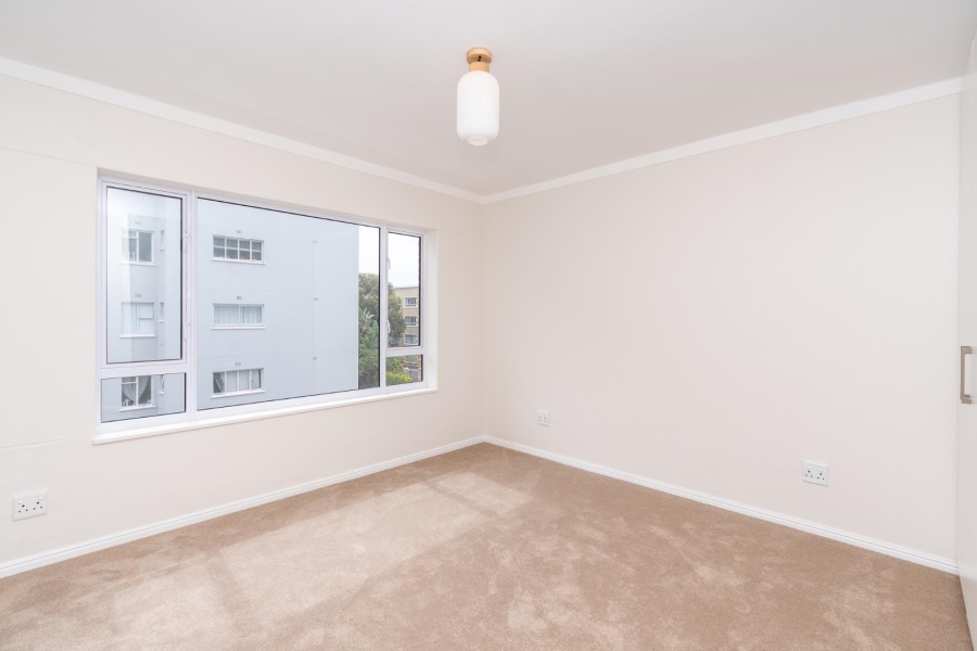 2 Bedroom Property for Sale in Sea Point Western Cape
